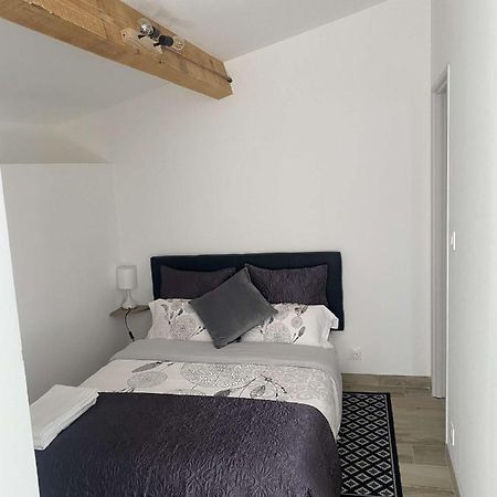 Bel Appartement Au Coeur Du Village De Sartene 외부 사진