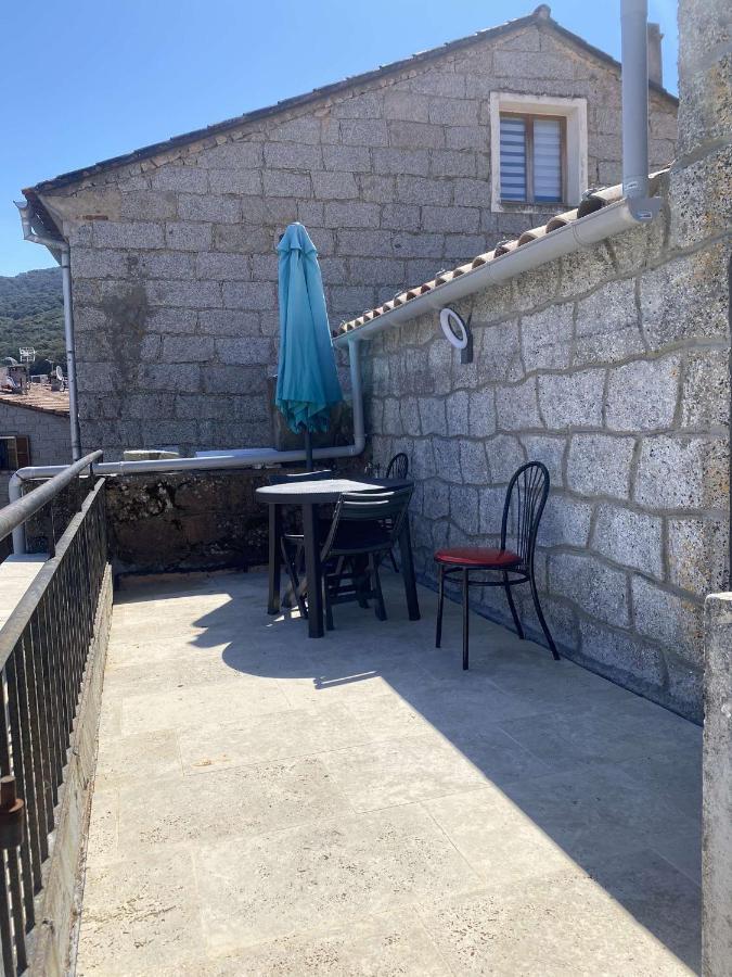 Bel Appartement Au Coeur Du Village De Sartene 외부 사진